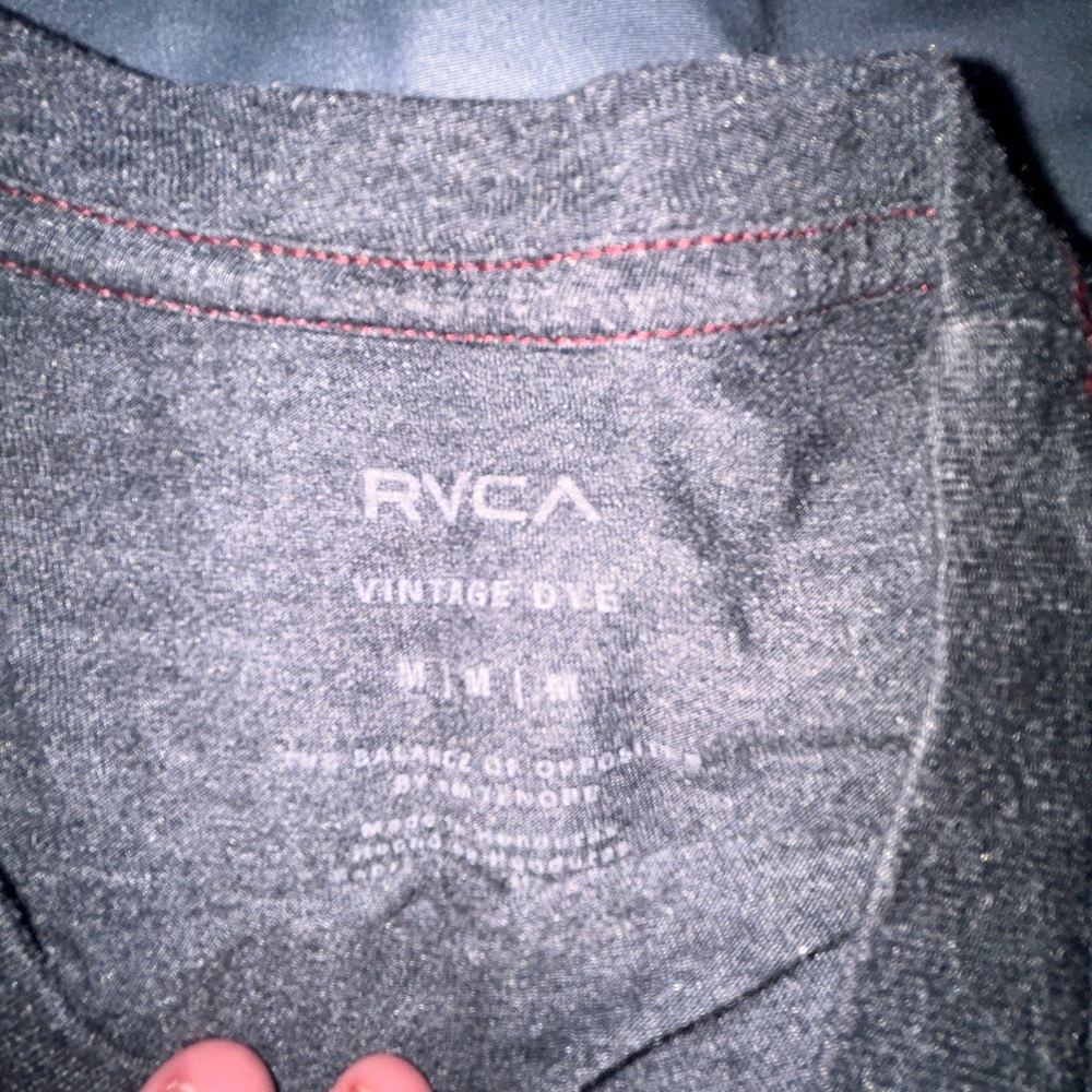 Grey RVCA T shirt - Picture 2 of 3